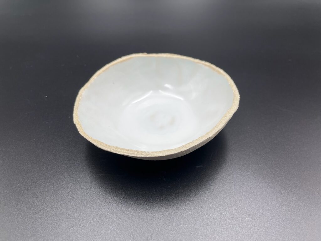 Håndlavet lille hvid skål i stentøj fra ByLine Ceramics