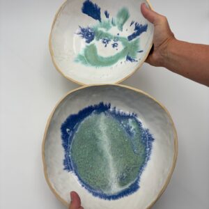 Håndlavet skål inspireret af havet og havskum i stor størrelse fra ByLine Ceramics i Valby
